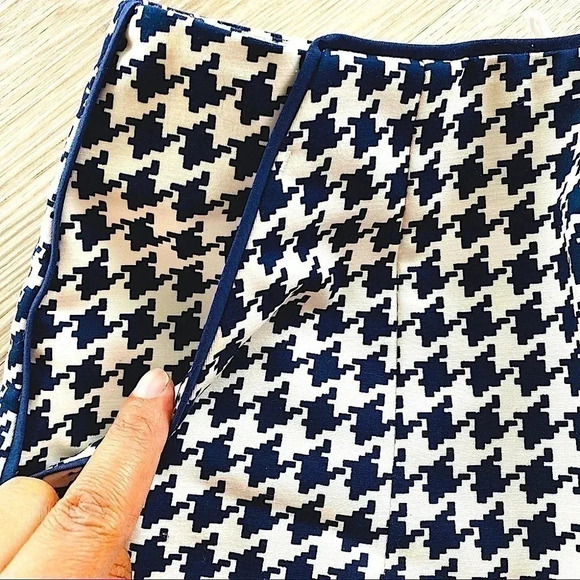 H&M HOUNDSTOOTH  SKIRT BLUE & WHITE SIZE 2 - Picture 2 of 7